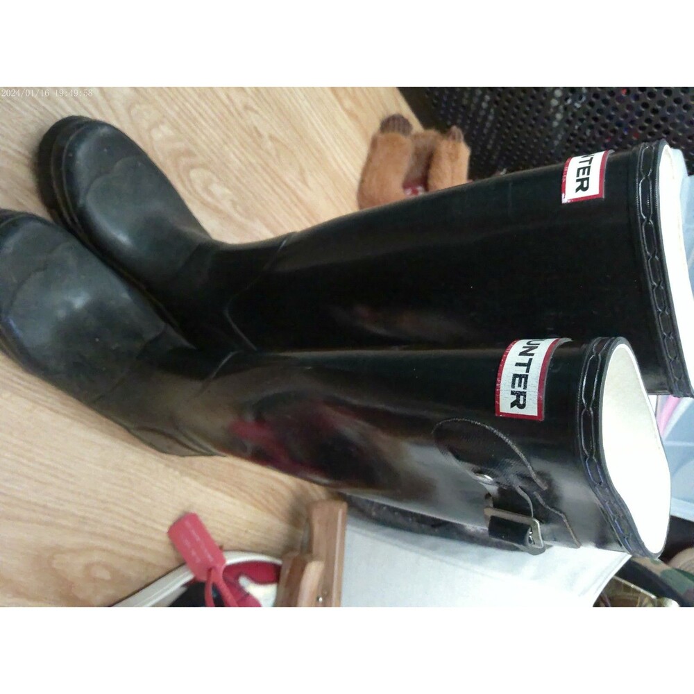 Hunter Size 5 Tall Rain Boots - Black